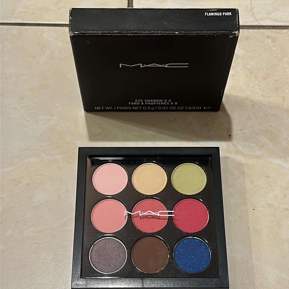 M.A.C Flamingo Park x9 eyeshadow palette